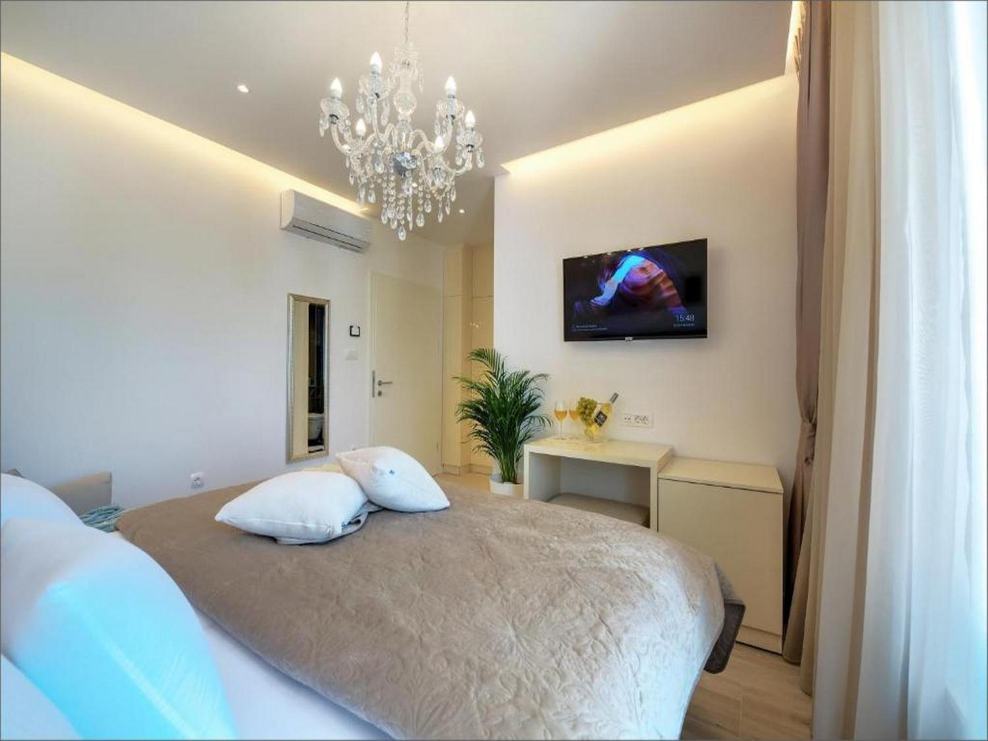 Via Porto Rooms Split Room photo